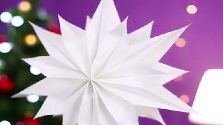 Így készíts káprázatos csillagdíszt papírzacskóból - videó
