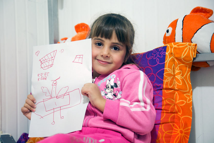 Menekült gyerekek rajzolták le, mik szeretnének lenni, ha felnőnek