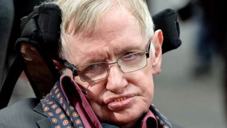 Stephen Hawking: “Üres lenne az univerzum a családom nélkül