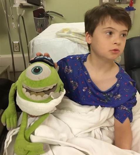 9 éves betege kedvenc plüssét is megoperálta a világ legcukibb orvosa