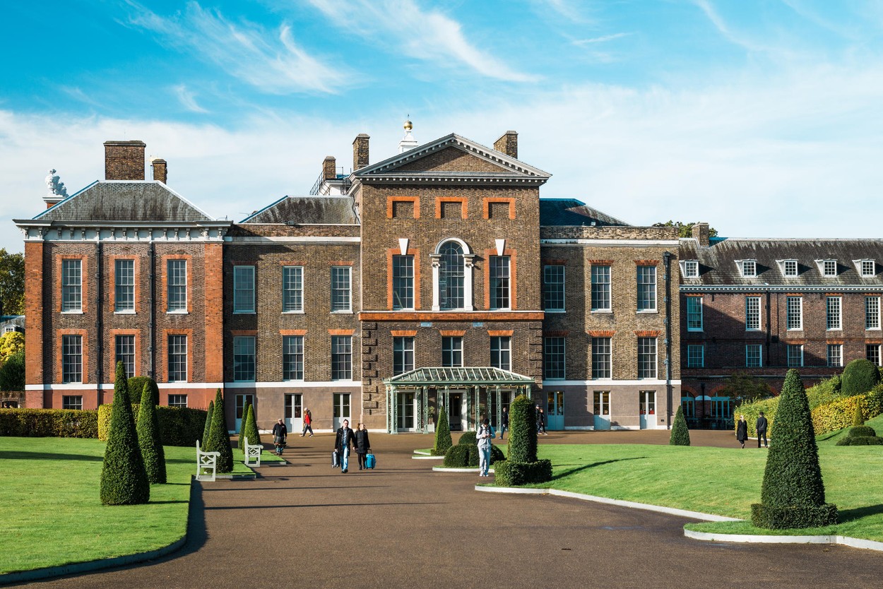 A Kensington palota titkai - Dianától Katalinig