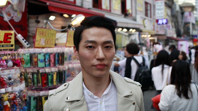 Egyre divatosabb a smink a dél-koreai férfiak körében