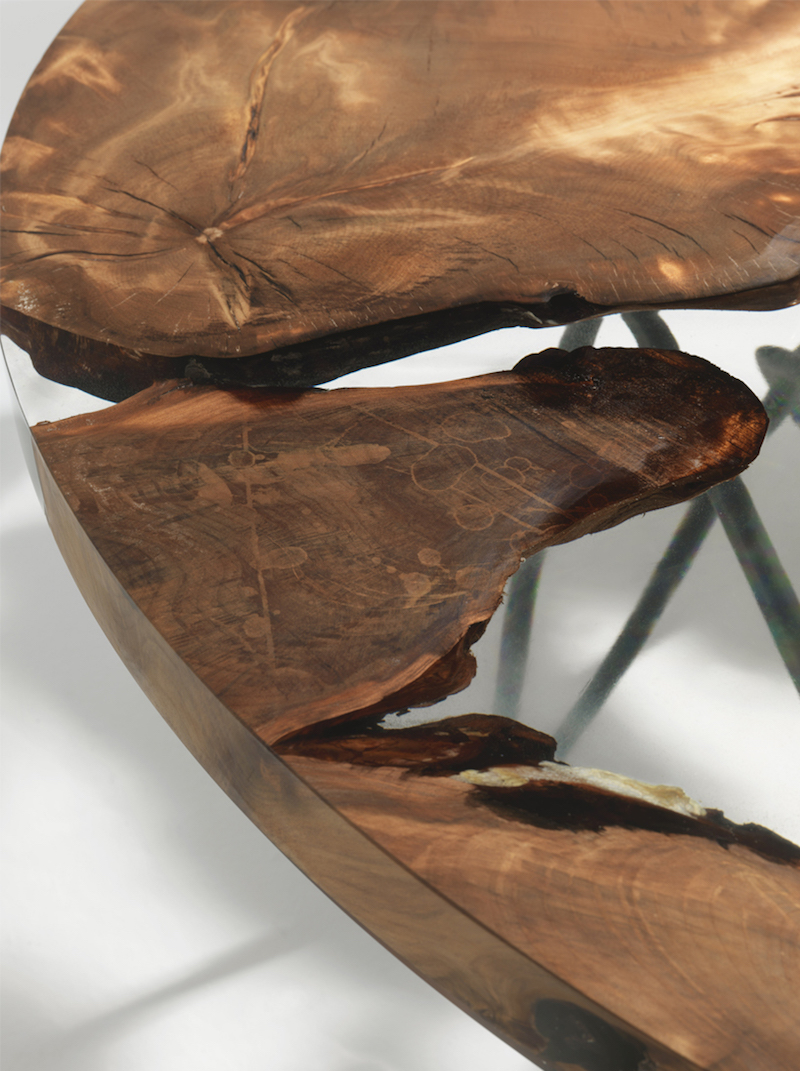 50,000 éves fából készült a menő dizájnasztal