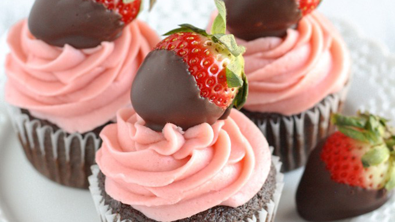 Epres-csokis cupcake Valentin-napra