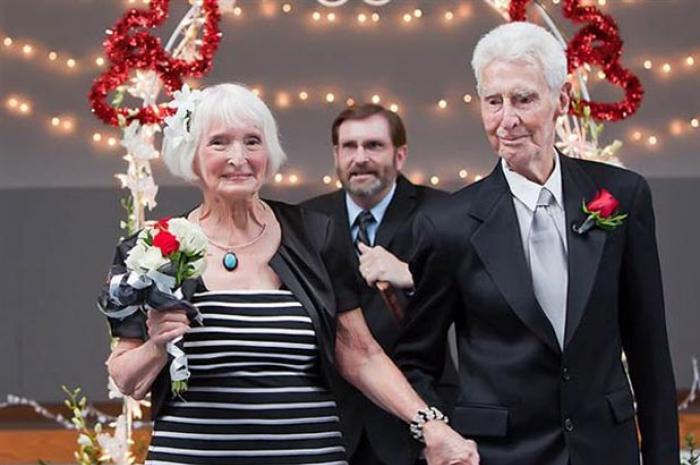 20 év udvarlás, majd lagzi a 100-ik születésnapon – megható szerelmi történetek