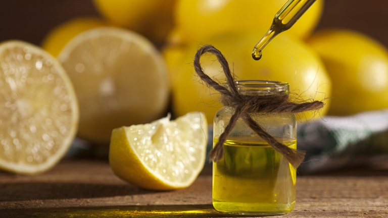 Minden, amit a citrom-illóalajról tudni kell