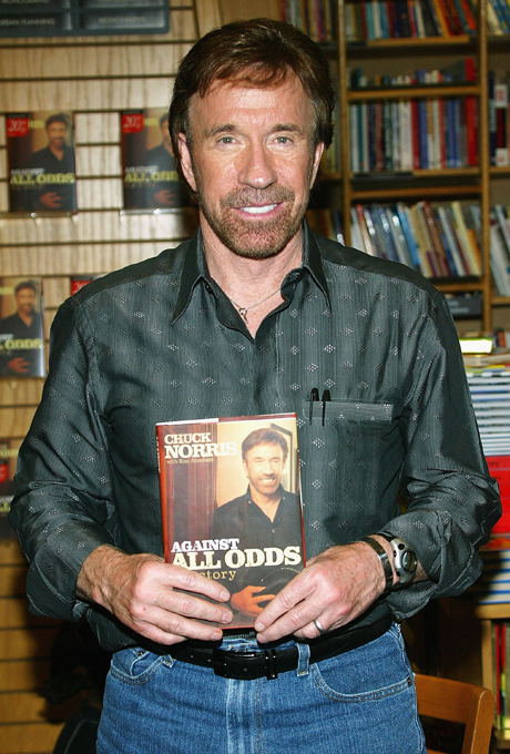 Nem csak viccből a világ legkeményebb embere – hajmeresztő tények a 77 éves Chuck Norrisról