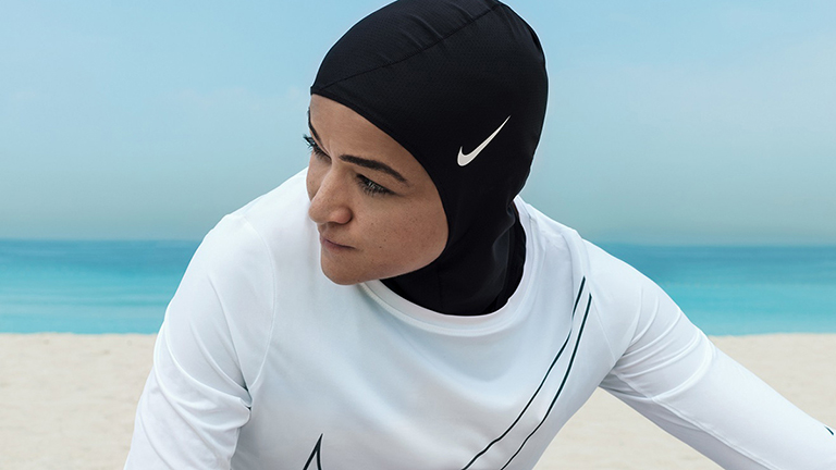 Sporthidzsábot tervezett a Nike a muszlim nőknek