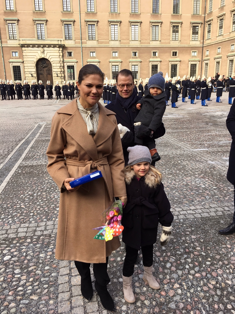 Mesés találkozás: magyar kislány köszöntötte fel a hercegnőt - fotók