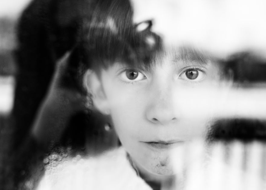 Csodálatos képeket készít autista fiáról a fotóművész anyuka