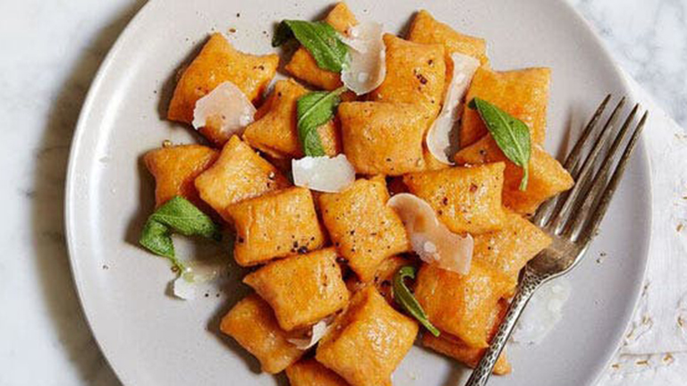 Felturbózott olasz konyha: házi répás gnocchi zsályás vajon ...