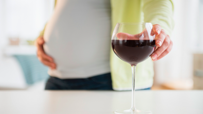 Egy korttyal több alkohol a terhesség alatt is vezethet koraszüléshez
