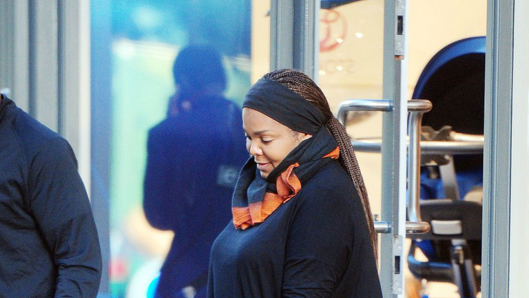 Három hónappal a szülés után válik Janet Jackson 