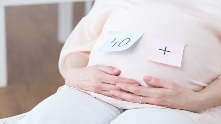 Terhesség negyvenen túl – Áldás vagy teher?