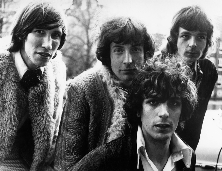 A Pink Floyd (jobbra Syd Barrett)