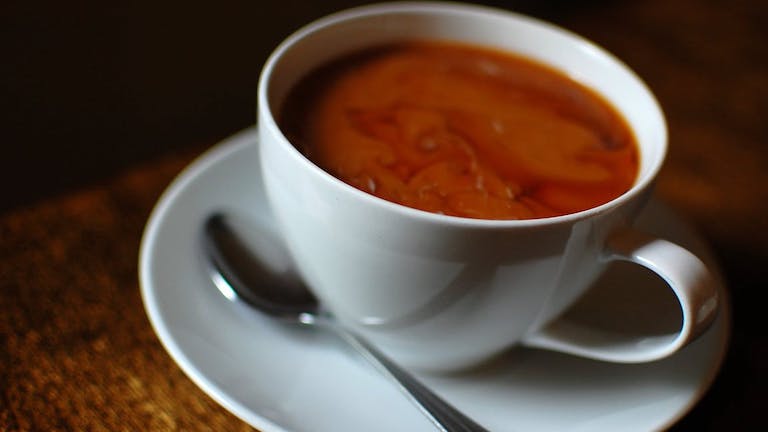 A tudomány szerint több kávét is elbír a szervezetünk, mint eddig hittük