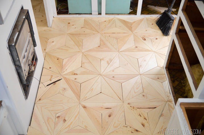 DIY: menő fapadló fillérekből