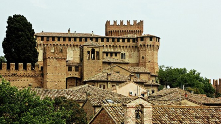 Régi kastélyokat osztogatnak Olaszországban