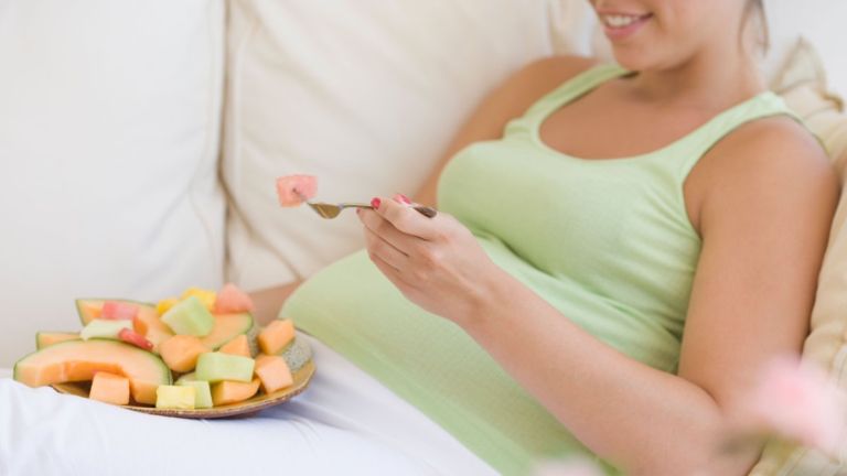 Ezért kívánsz furcsa ételeket a terhesség alatt
