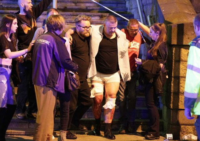 Terrortámadás Manchesterben: 22 halott, 50 sérült