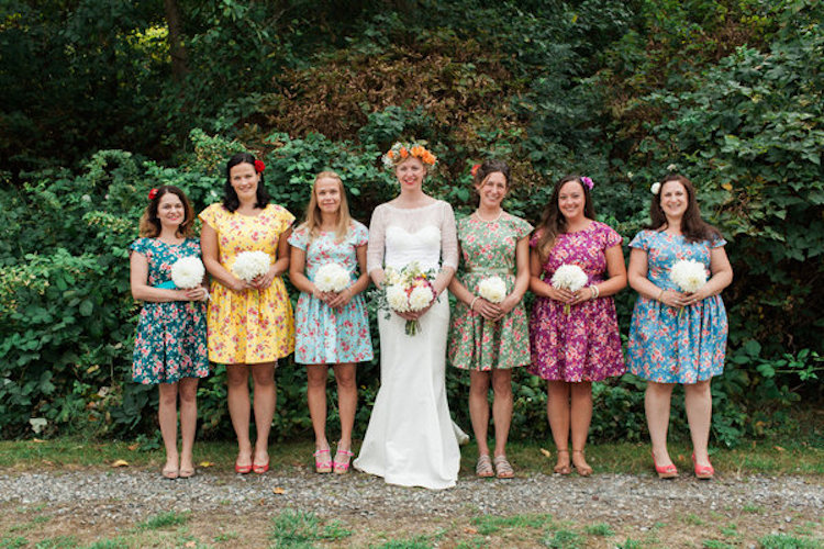 Virágba borultak a koszorúslányok az idei esküvői szezonban