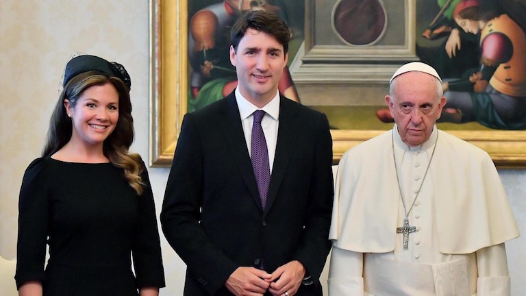 A kanadai miniszterelnöknek sem örült jobban a pápa, mint Trumpnak
