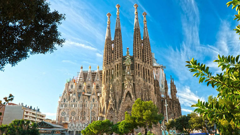 6 dolog, amit tudnod kell Gaudí mesterművéről, a Sagrada Familiáról