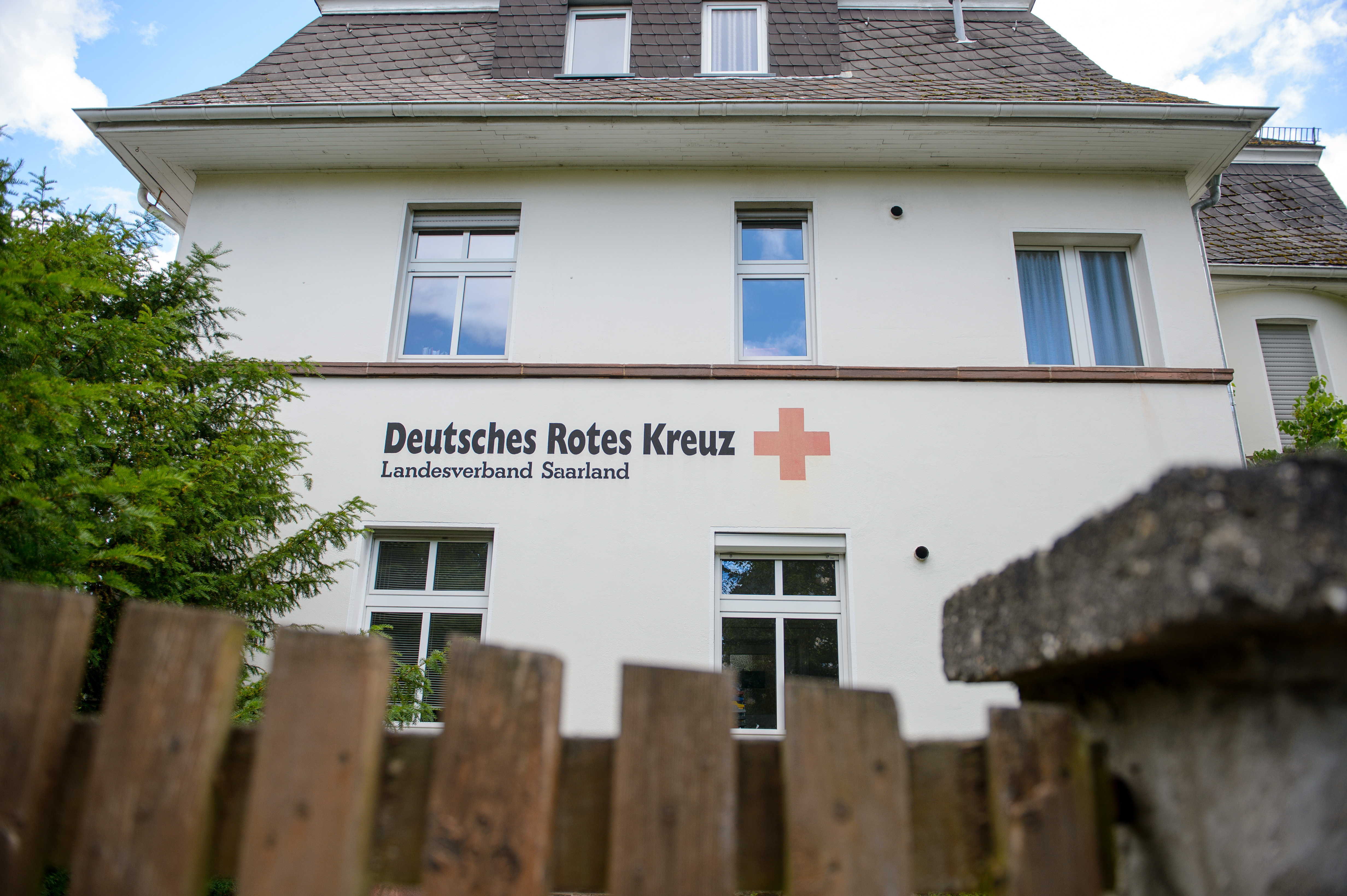 A Német Vöröskereszt menekülteket és migránsokat támogató pszichoszociális tanácsadó és terápiás központja