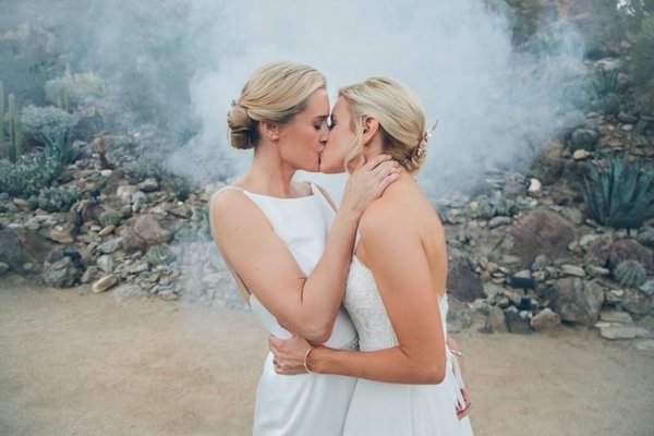 Szívszorító esküvői fotók mutatják meg az 'Igen!' erejét