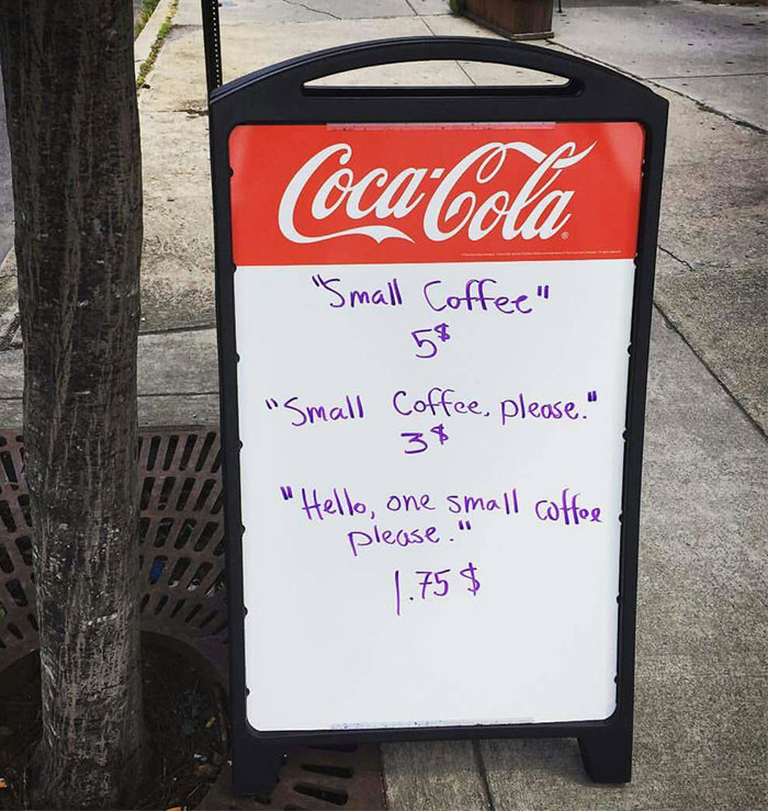 Zseniális módszerrel tanítja udvariasságra a vendégeit egy kávézós