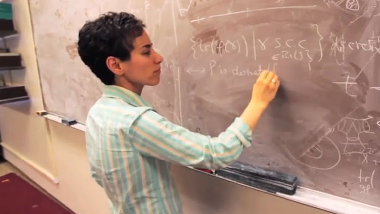 Meghalt a világ leghíresebb matematikusnője