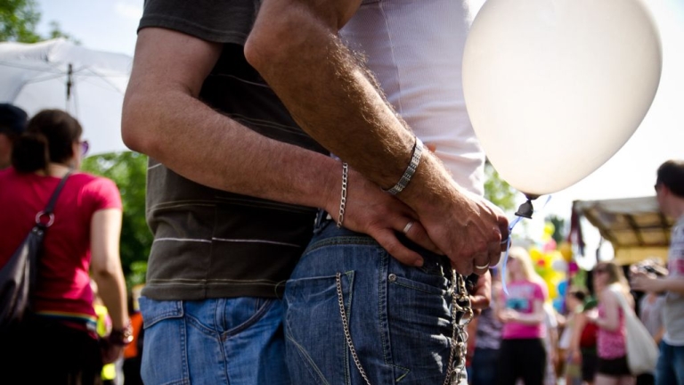 Kirúgták egy Dohány utcai kocsma homofób, agresszív biztonsági őrét