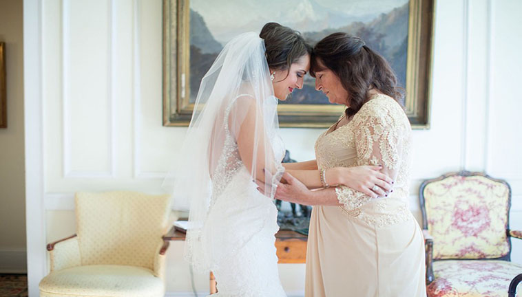 Tüneményes és megható anya-lánya fotók esküvőkről