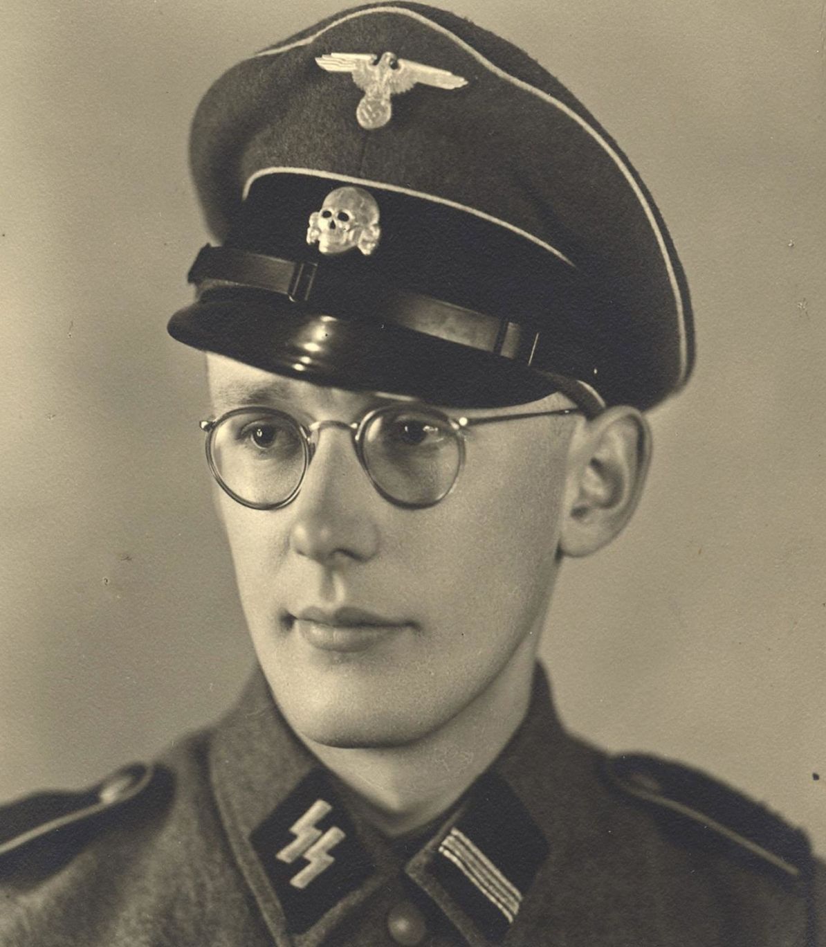 Oskar Gröningen fiatalkorában (fotó: Wikipedia)