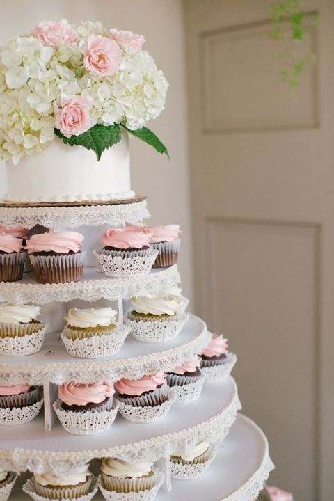 13 esküvői cupcake-csoda, ha a sima tortákat már unod