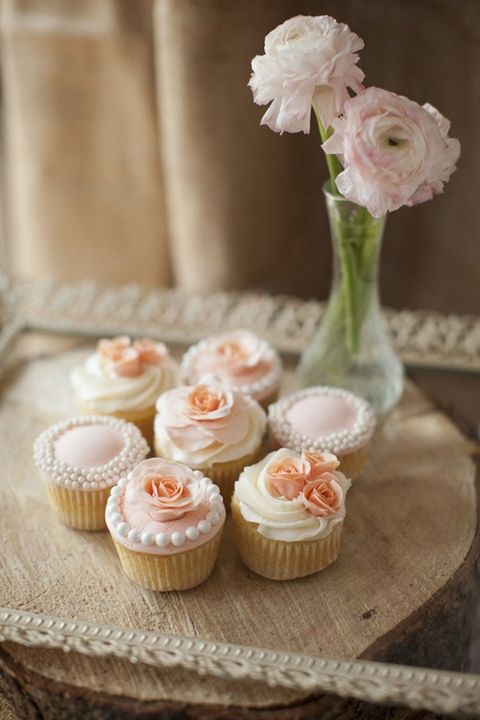 13 esküvői cupcake-csoda, ha a sima tortákat már unod