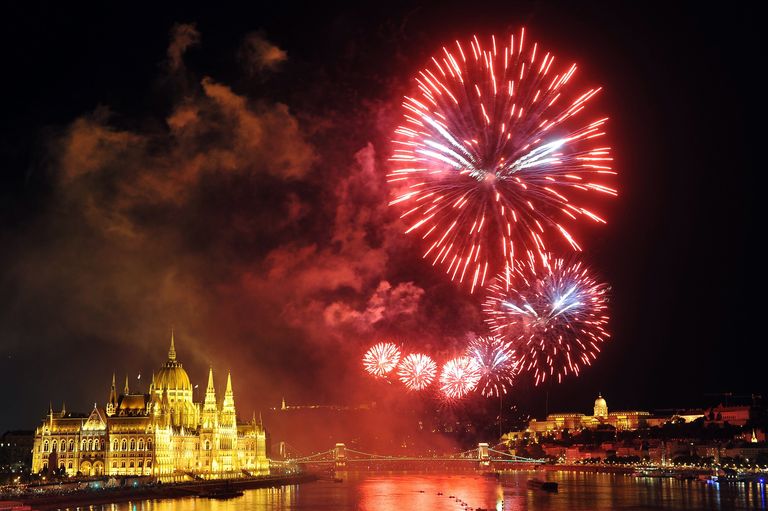 Ilyen volt a budapesti tűzijáték – fotók