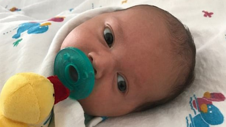 Szuperzokni vette észre az újszülött szívelégtelenségét – megmentette az életét 