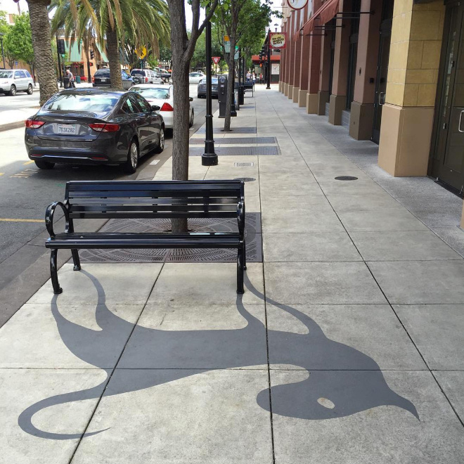 Hamis árnyékokkal hozza zavarba a járókelőket, egy kaliforniai művész