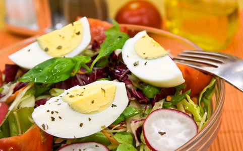10 egyszerű módszer a főtt tojások hasznosítására