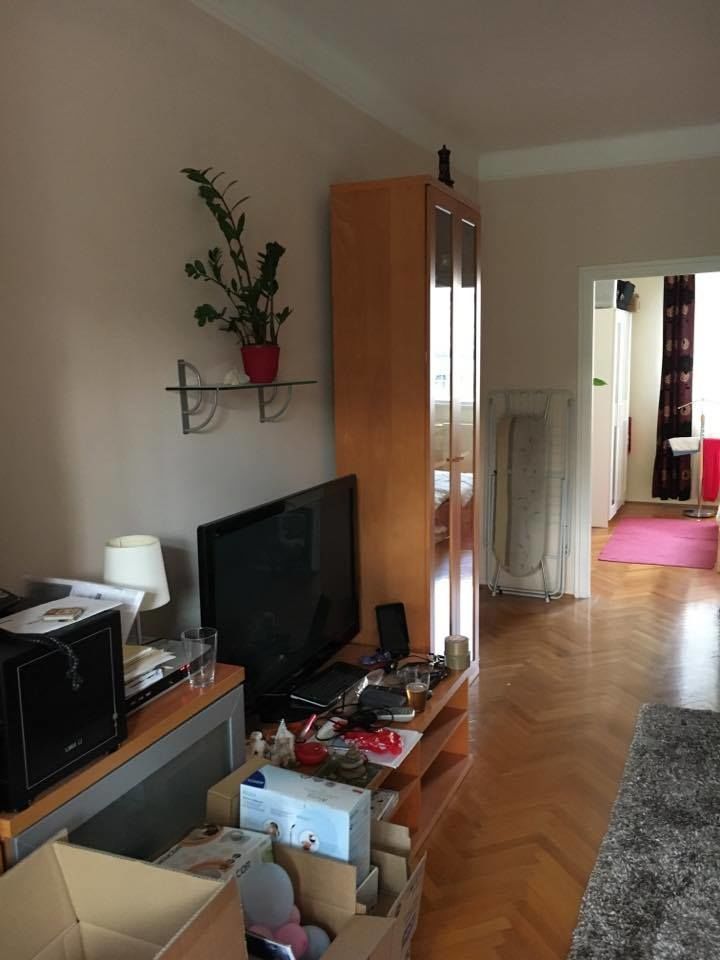 Fiatalos, meselakás lett a napfény utcai káoszlakból – előtte ...