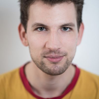 Zárlatos telefontöltő miatt égett le a hétgyerekes család Zárlatos telefontöltő miatt égett le a hétgyerekes család