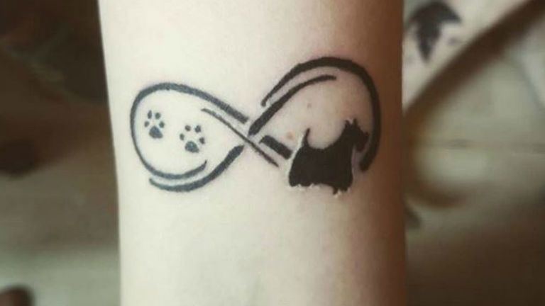 Kutya tetoválás eb miniamlista tetkó