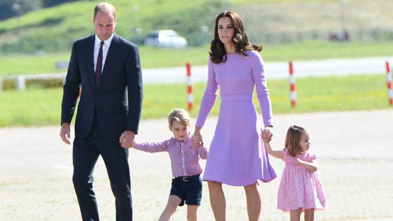 Katalin hercegnő vilmos herceg györgy herceg sarolta hercegnő gyerekek németország lila