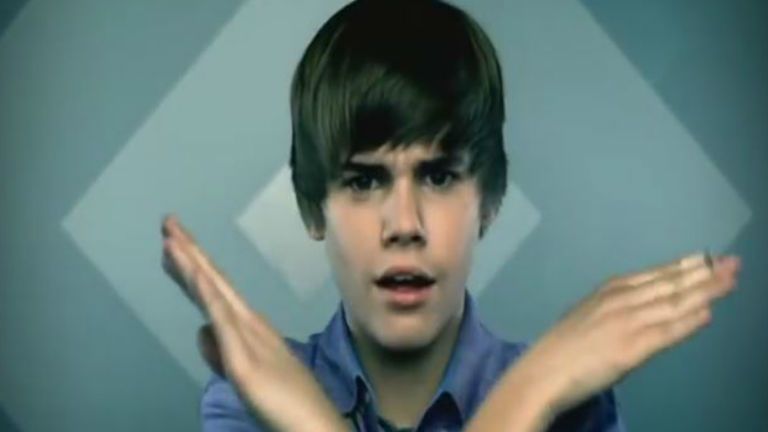 Justin Bieber baby klip kamasz