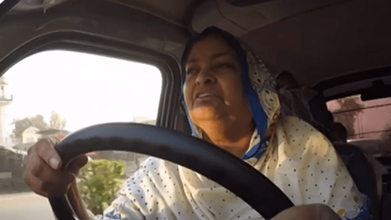 buszvezető pakisztán női sofőr özvegy