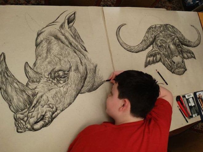 Elképesztően élethű állatokat rajzol a 15 éves csodagyerek
