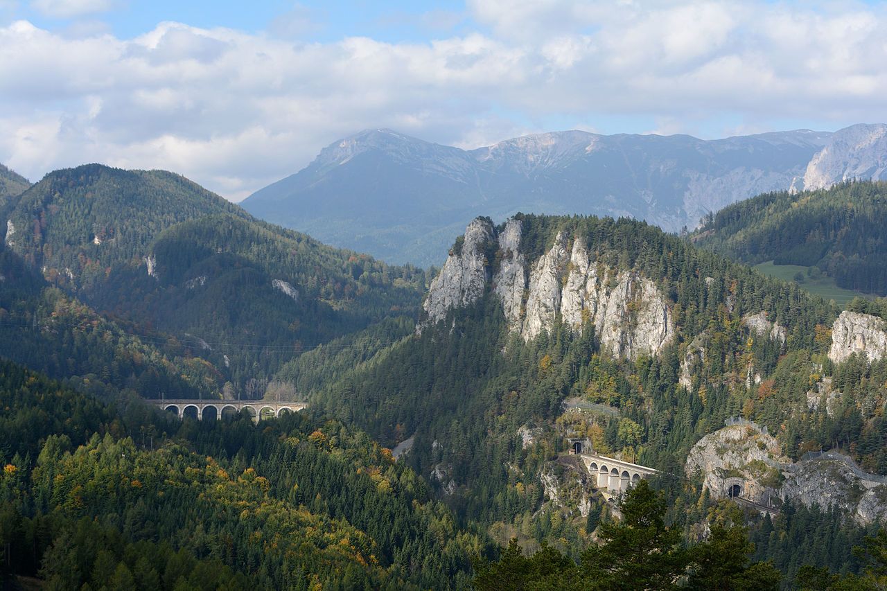 Semmeringbahn semmeringi vasút vonat utazás Ausztria Alpok