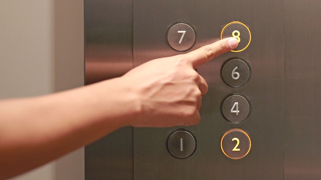 A lift is lehet konfliktusforrás. Fotó: iStock