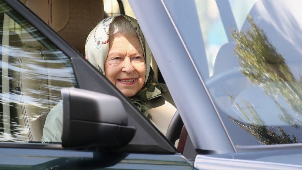 Jó ideg karanténban maradhat Erzsébet királynő.